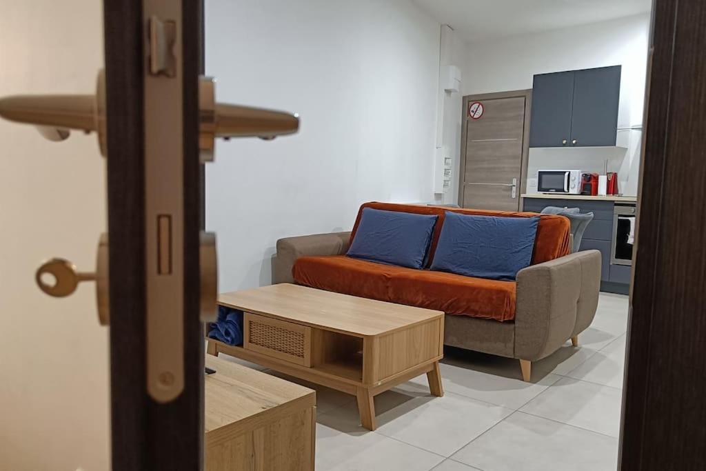 Appartement Confort Equipe Au Coeur De Beziers Béziers Exterior foto